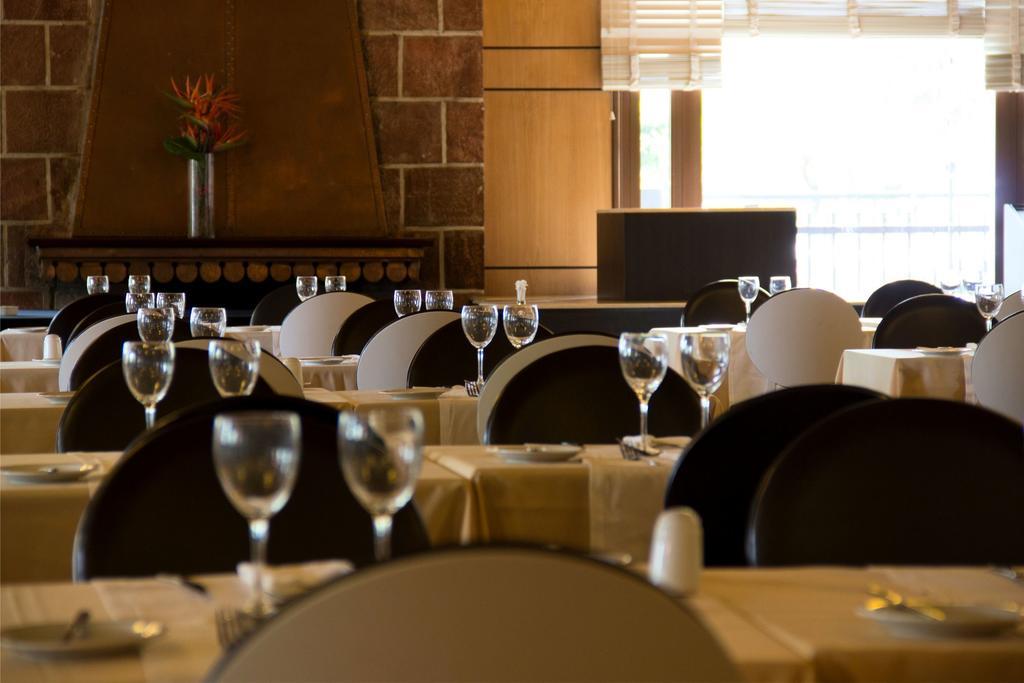 Turismo Hotel Casino Corrientes Exteriör bild